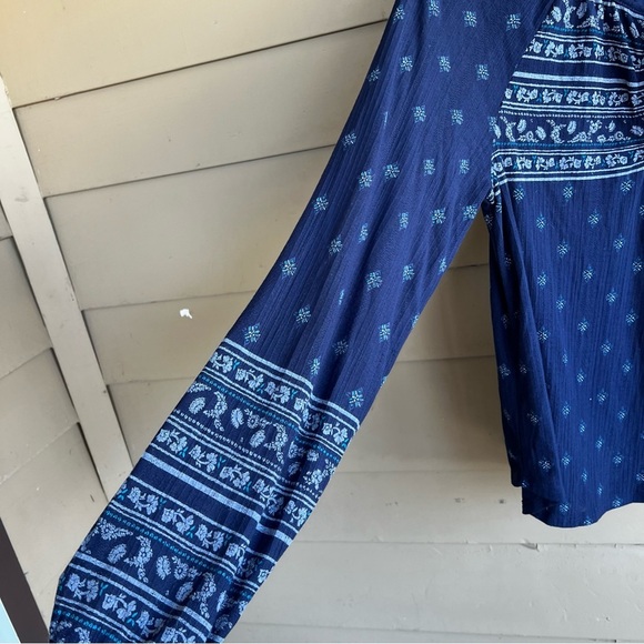 Lucky Brand Boho Long Sleeve Top - Size M - Peasant Casual Modest - Picture 2 of 6